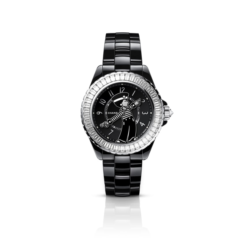 MADEMOISELLE J12 LA PAUSA錶盤刻上CHANEL女士。