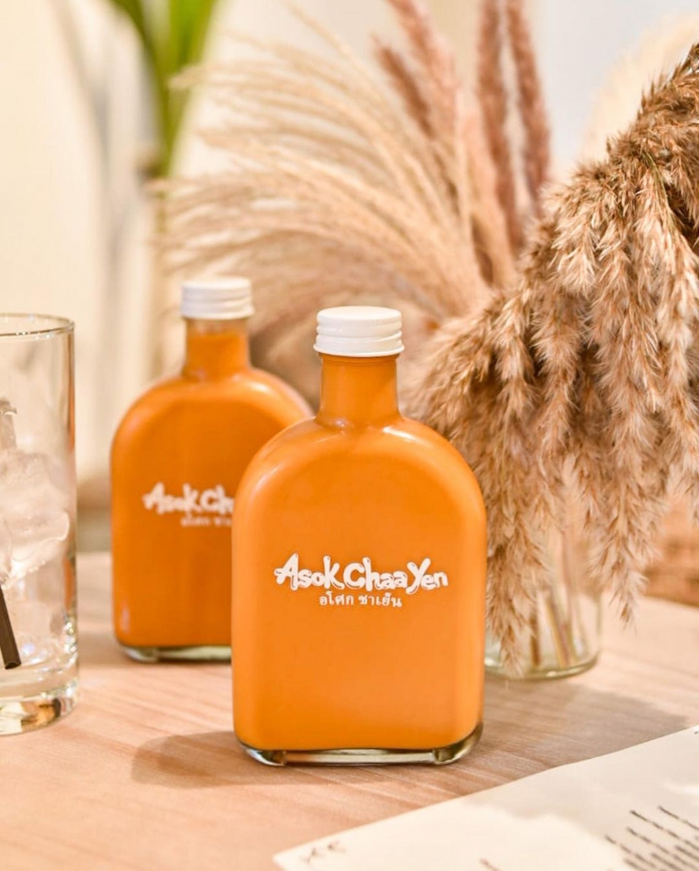 選用泰國茶葉所製成的泰式奶茶。