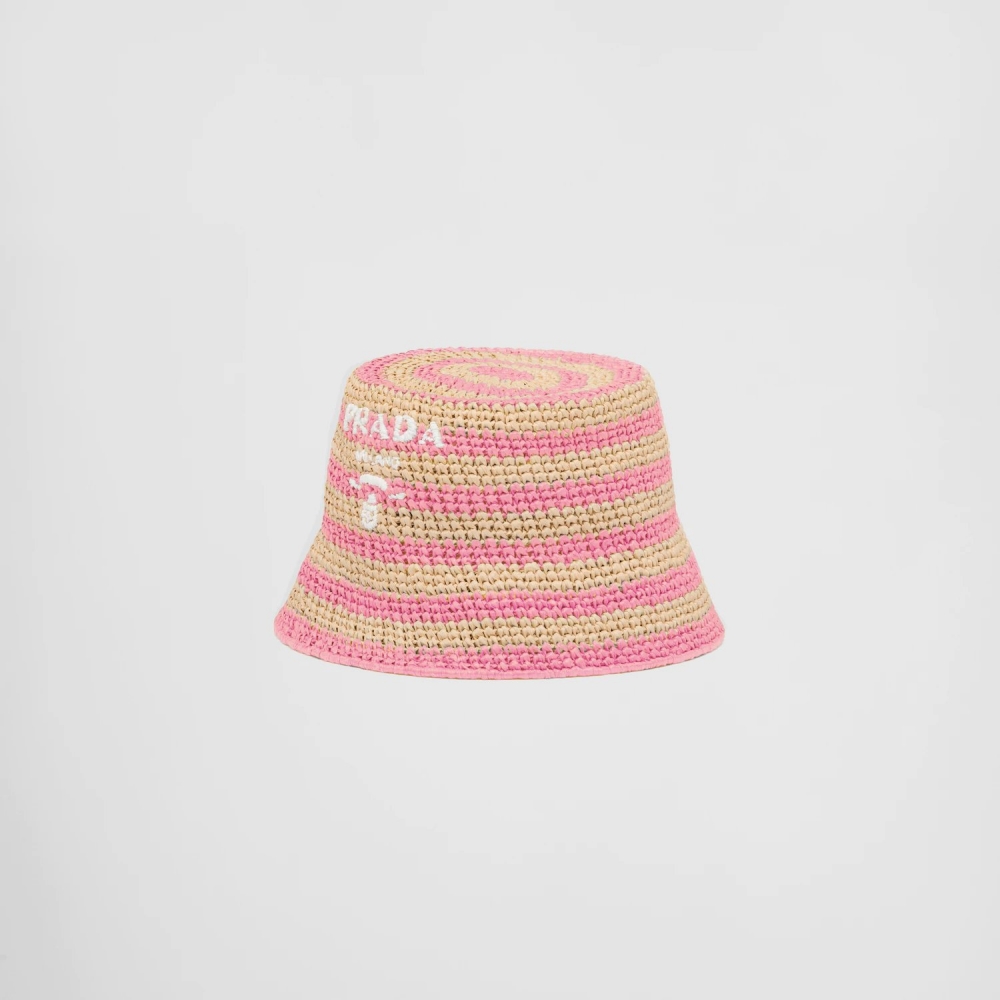 這款以草編材質的Prada Raffia Bucket Hat,也十分夢幻。