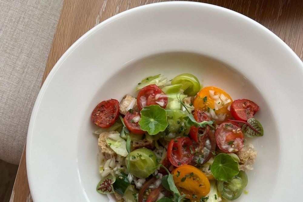 托斯卡尼番茄沙拉。