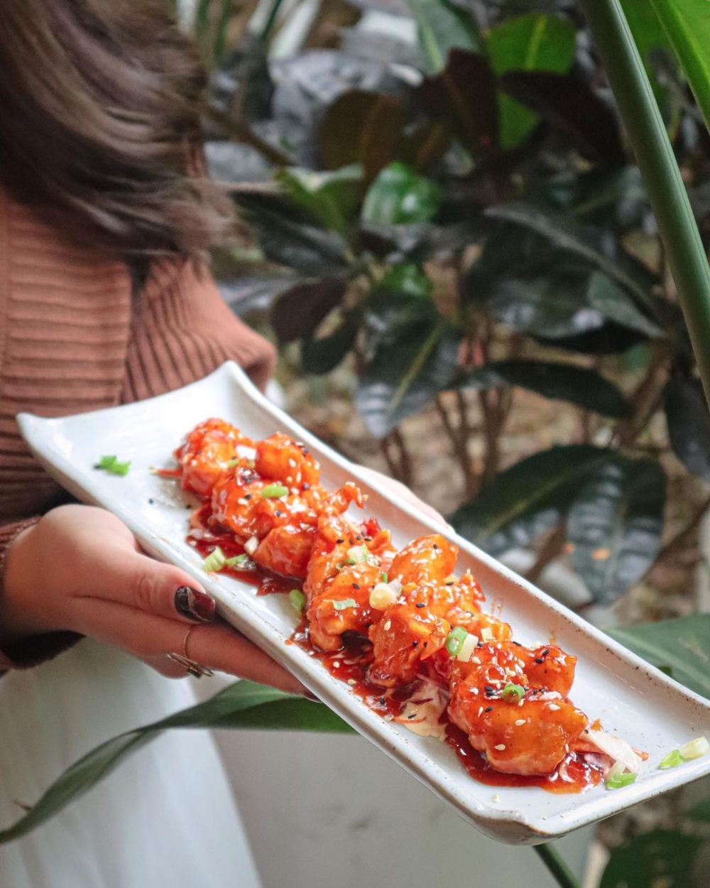 Korean Fried Chicken With Coleslaw韓式炸雞