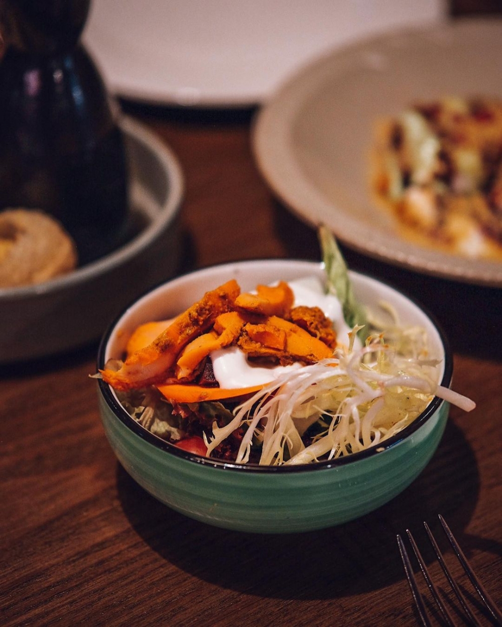 印度料理Tandoori Chicken Salad。