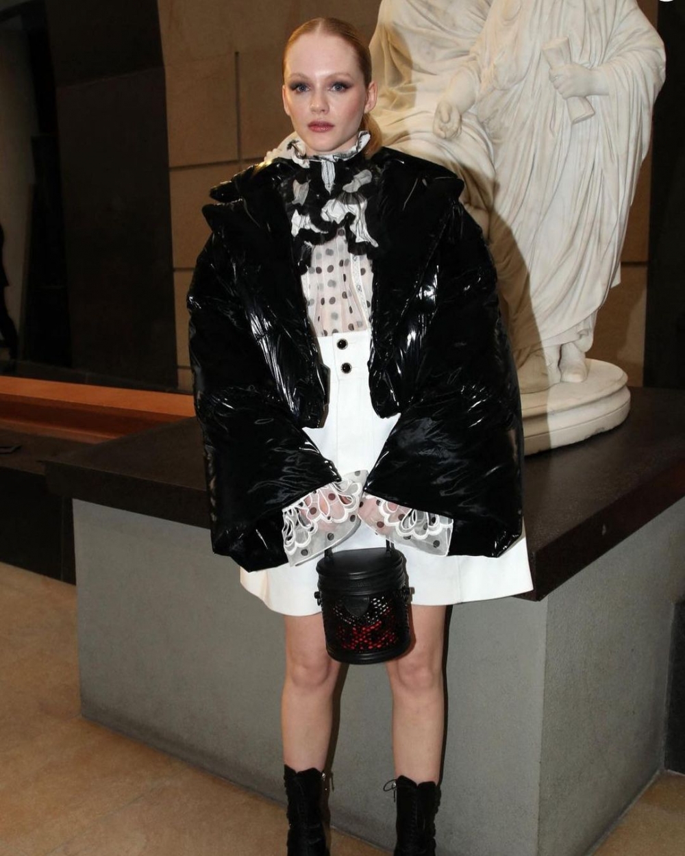 與Tom Holland合作的演員Emma laird也是Louis Vuitton的秀上嘉賓。