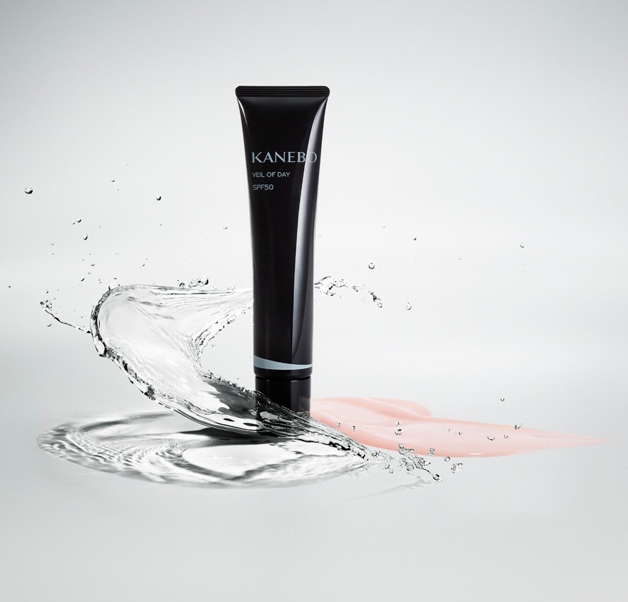 KANEBO日間水膜防曬精華 SPF50/PA+++ HK$380 40G