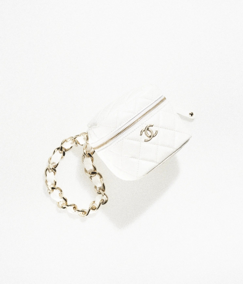 CHANEL Cluth With Handle-White