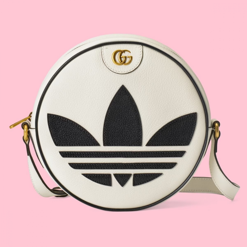 adidas x Gucci Ophidia Shoulder Bag,小圓包的設計也相當可愛。