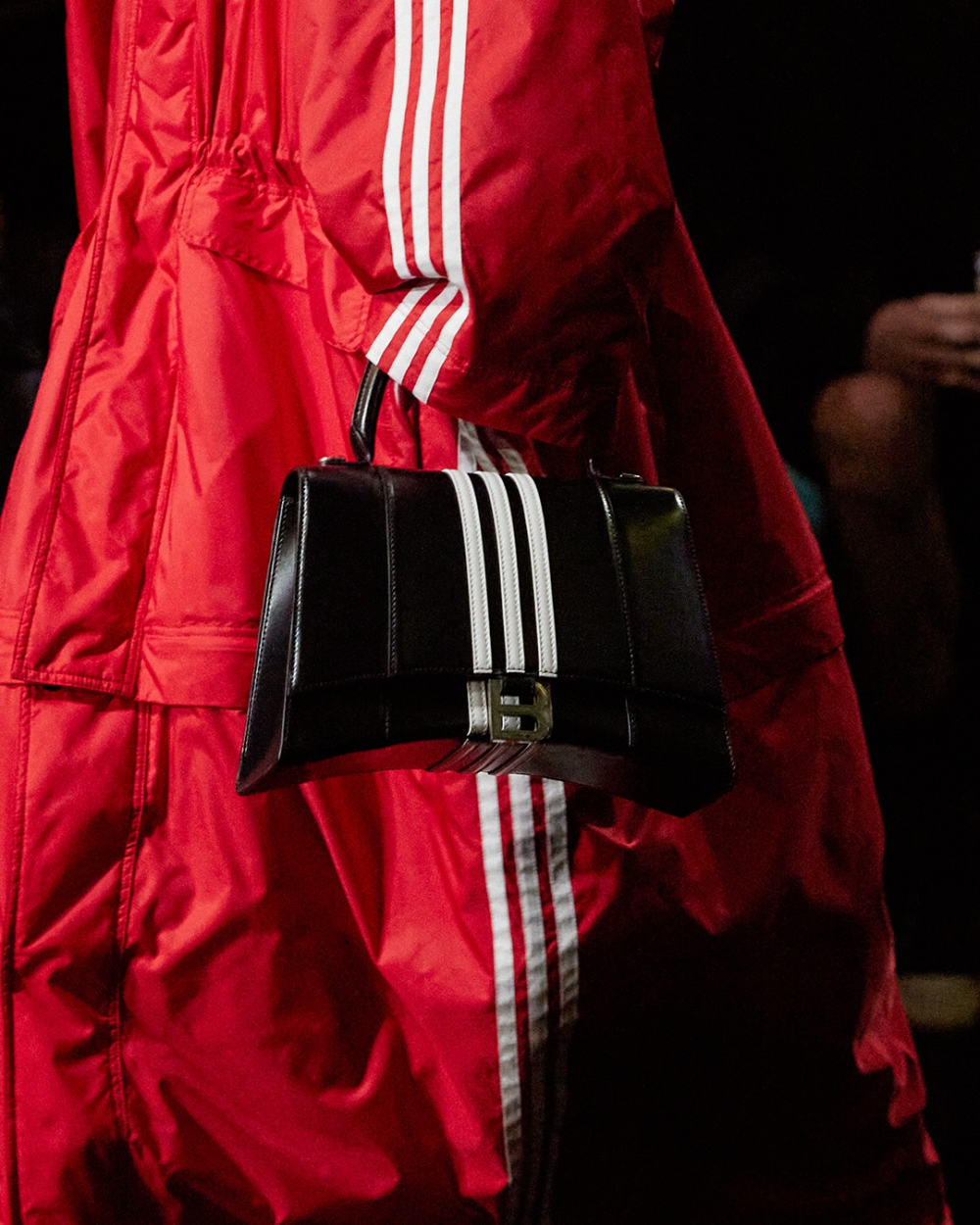 Balenciaga×adidas手提包袋。