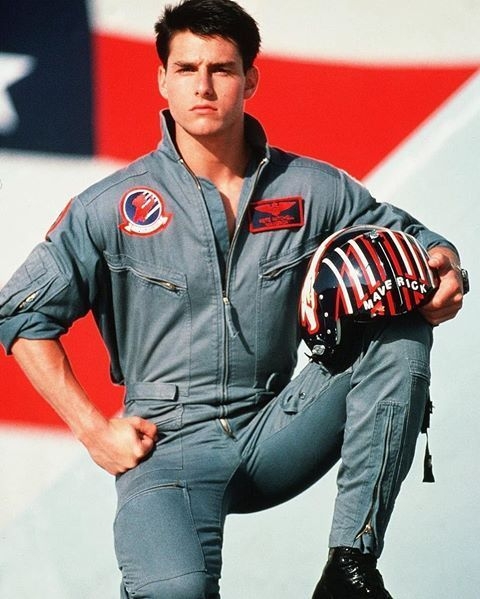 30多年前的Tom Cruise是年輕與青澀。