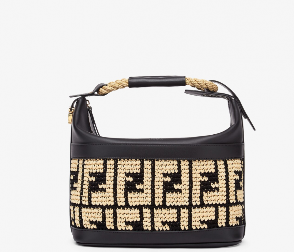 又或是有多種使用方式的Insulated Bag。