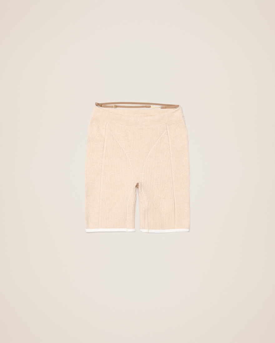 Le short NIKE+JACQUEMUS