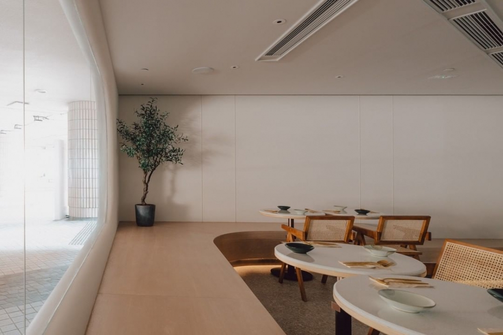 營造出開闊的視野與光線的完美流動。