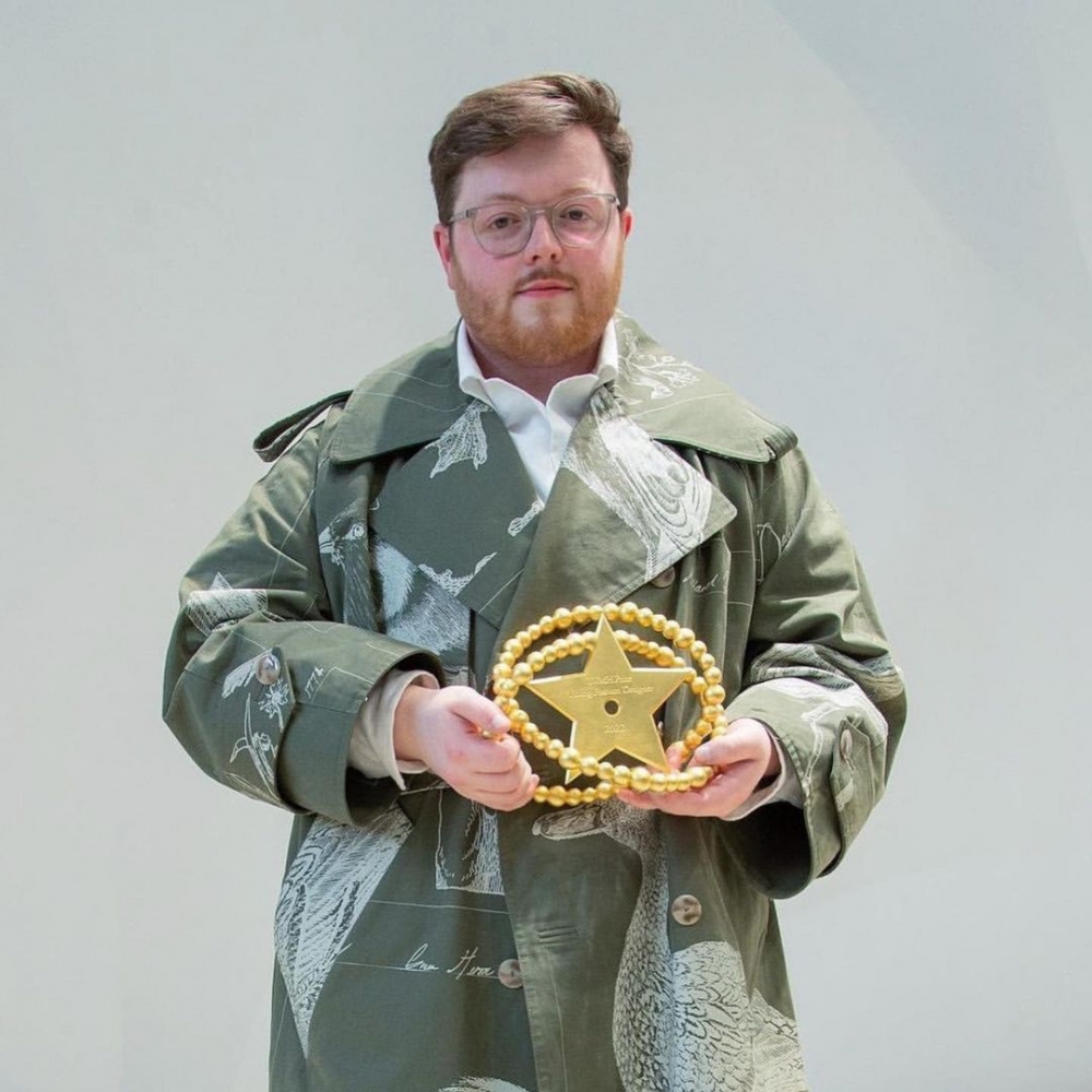 2022 LVMH Prize新稅設計師獎由英國設計師Steven Stokey Daley奪得。