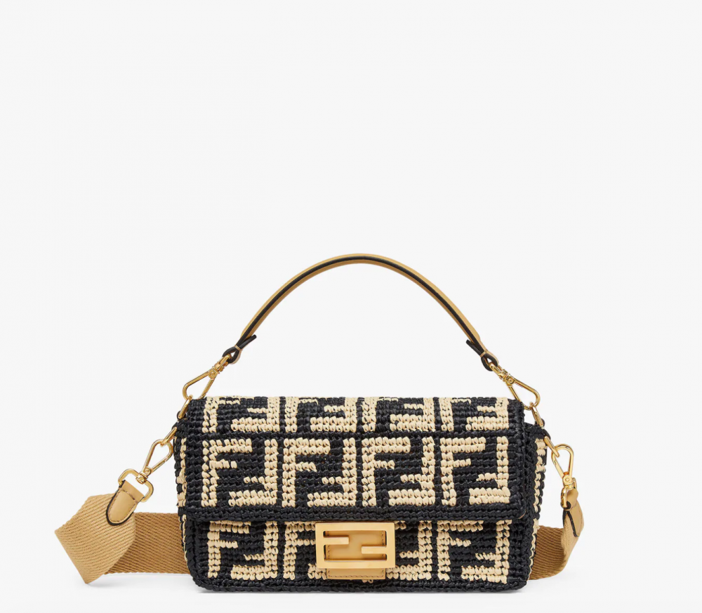 許多人的購入首選Baguette也換上夏日配色。