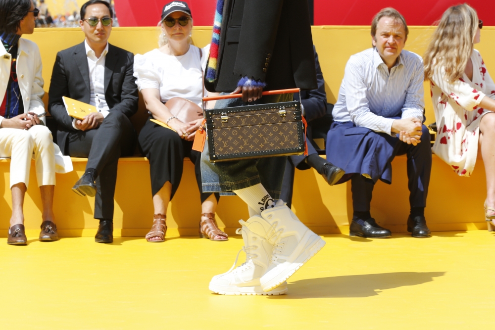 老花手提方型箱。