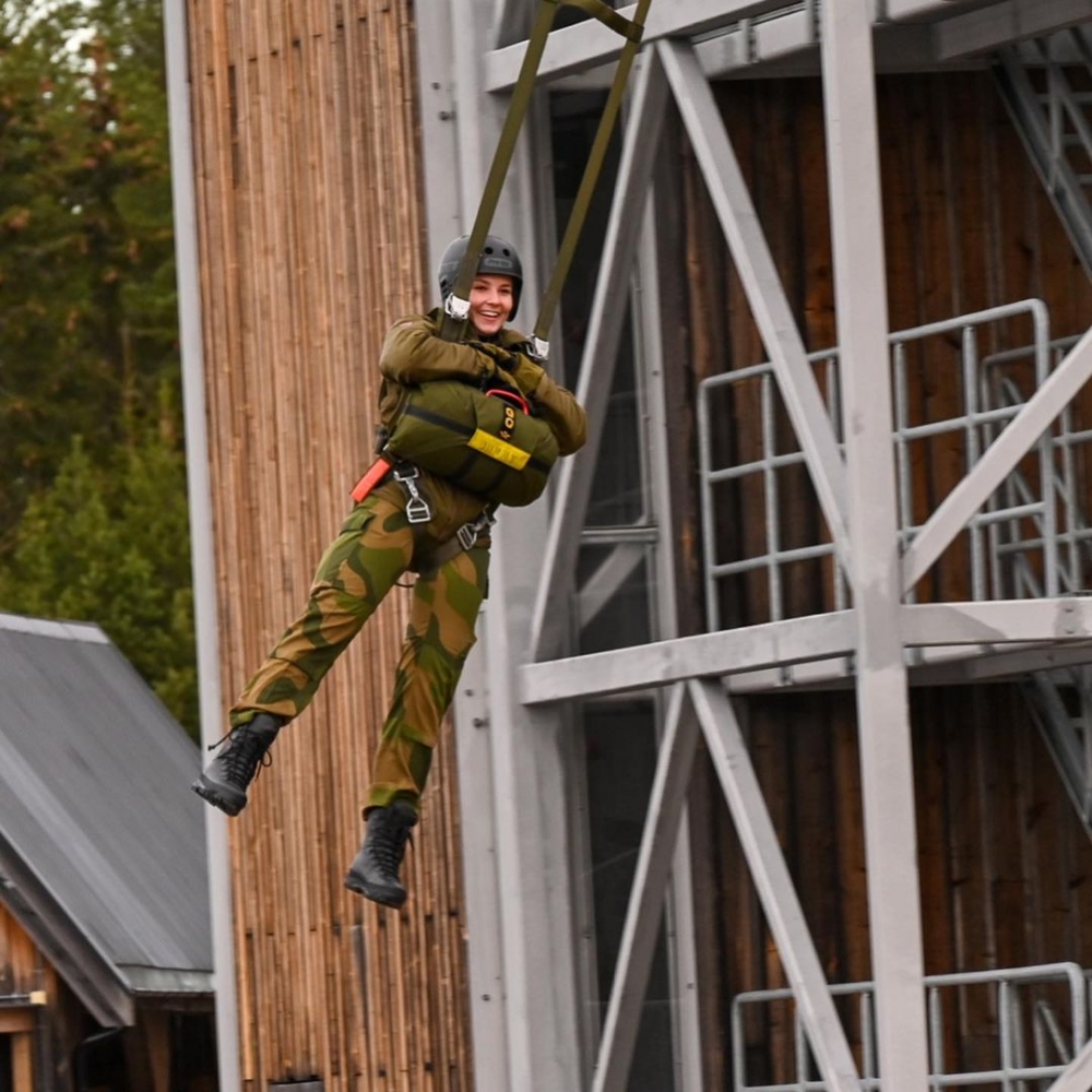 作為未來的一國之主，她也展現了充滿力量的一面。