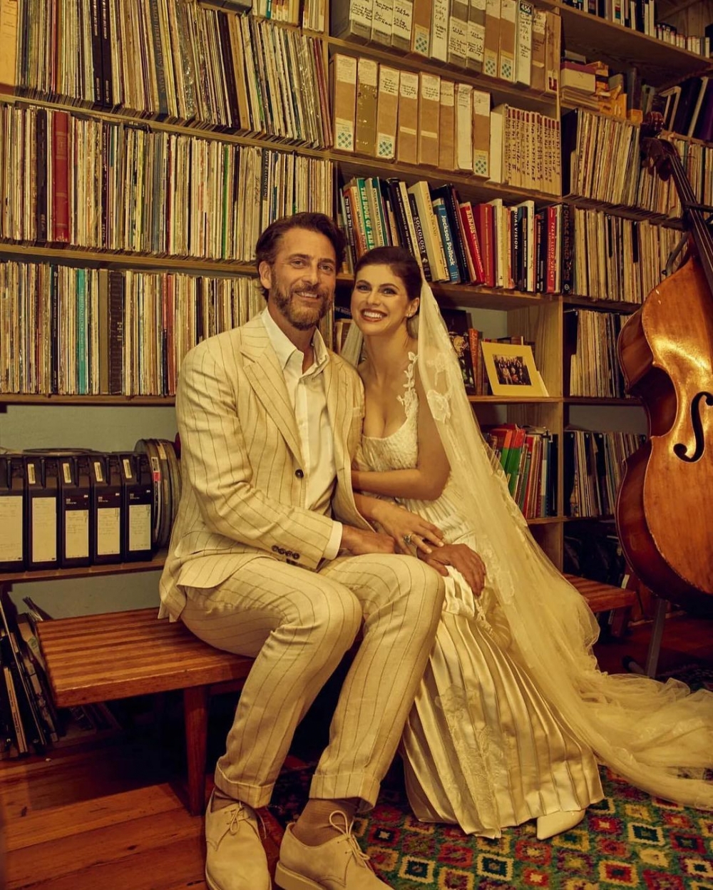 相差17歲的兩人，一同完成了唯美的婚禮。