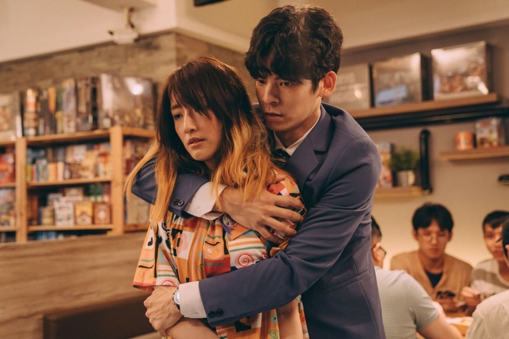 柯佳嬿則是飾演愛上渣男的陳若敏。