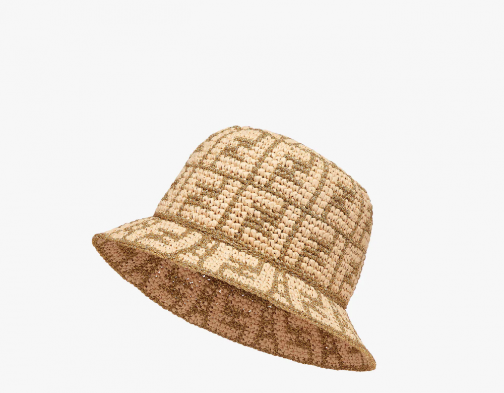 換上滿版的FF Logo，這款設計更加俏皮可愛。