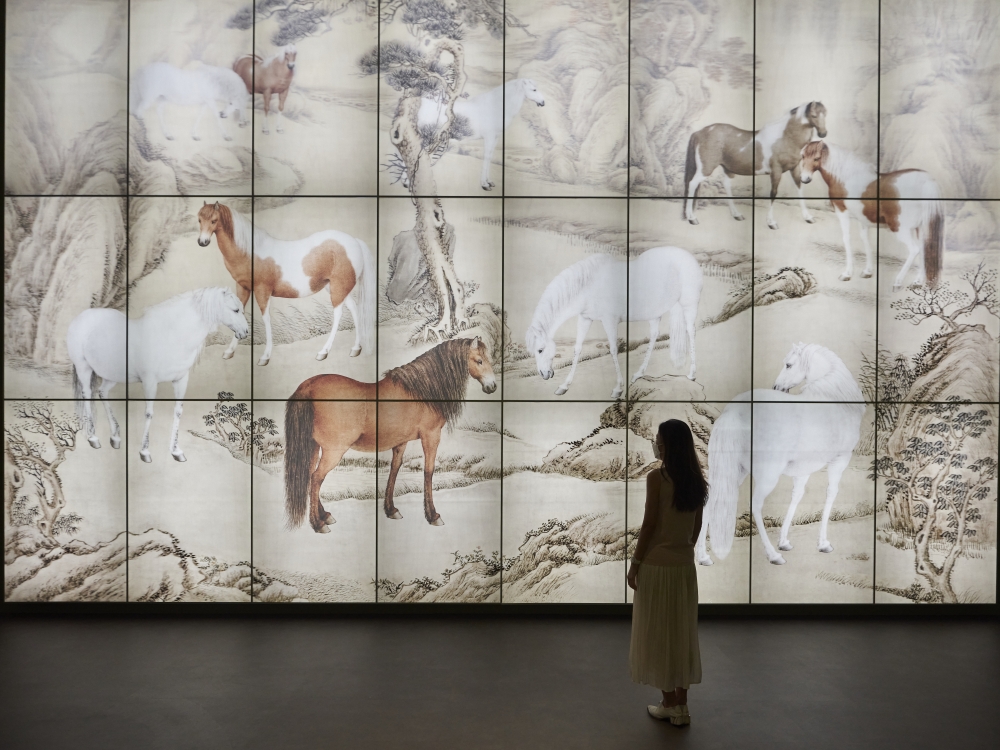 展廳 9《群馬逸趣圖》巨型光柵印刷立體畫