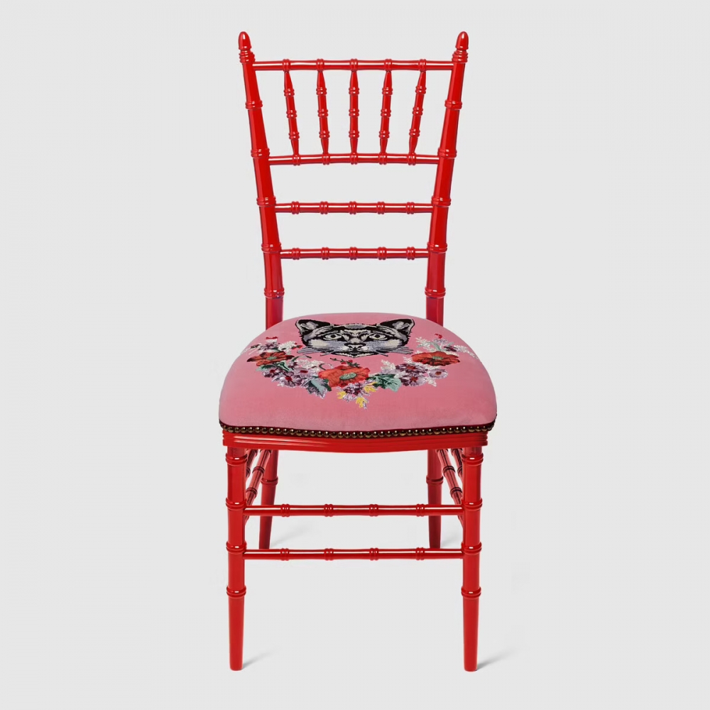 貓刺繡騎士椅 HK$29,500