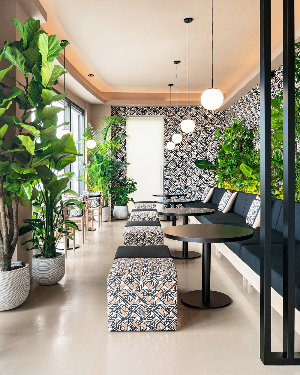 釜山Ananti Cove的Thomas’s Lounge。