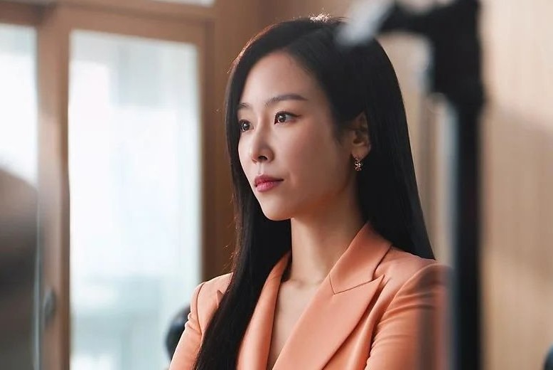 徐玄振2001年以少女團體M.I.L.K出道。