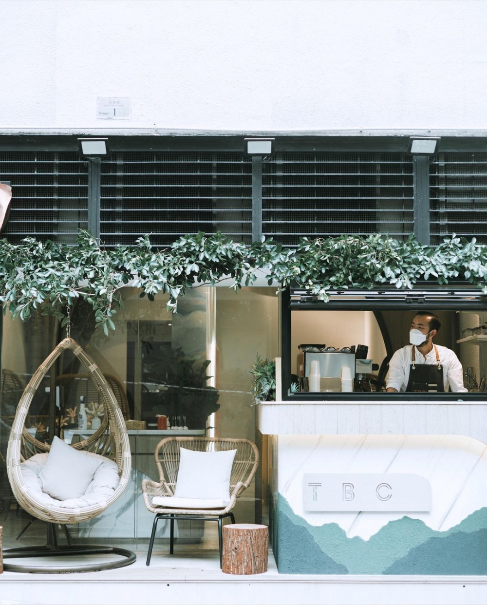 營造讓人暫時得到出國的放鬆感。