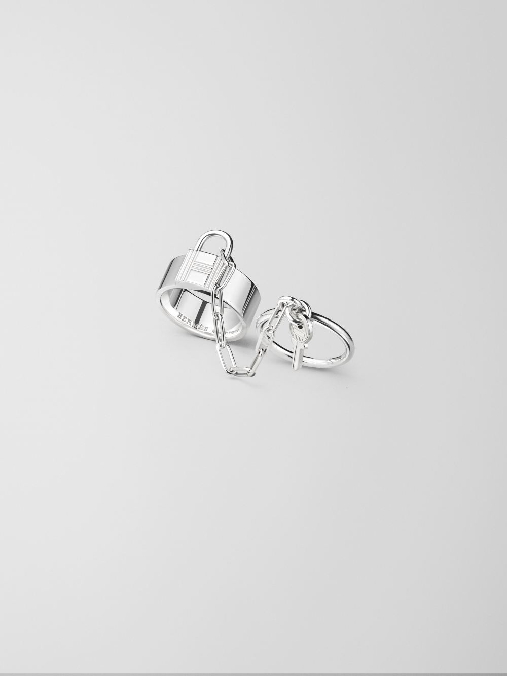 Alphakelly純銀雙環戒指（約HK$7,400）