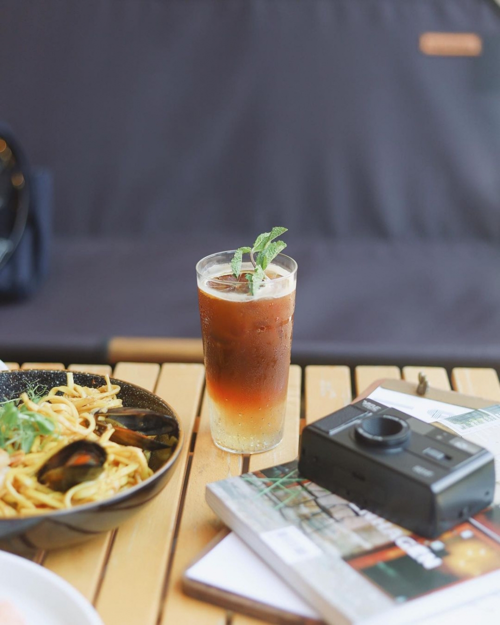 點上一杯咖啡或其他飲品。