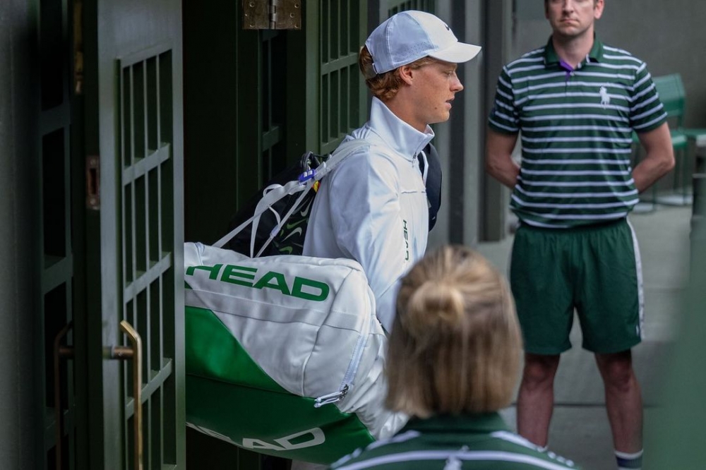 他從小就是一位體育健將。