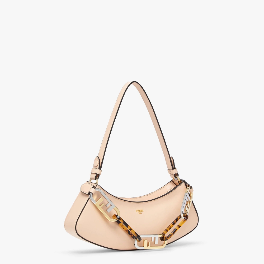 Fendi O'Lock Swing手袋。