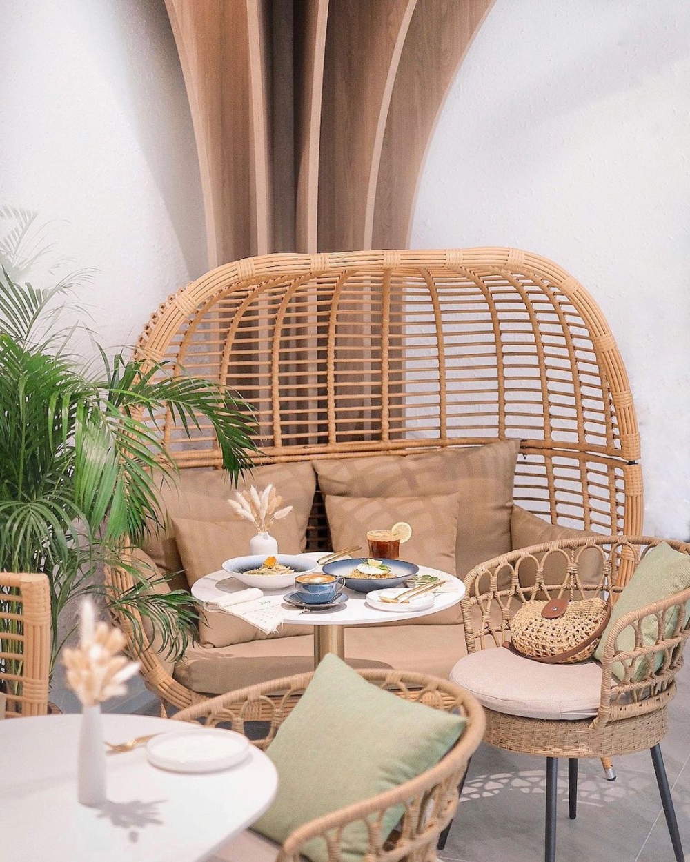 石塘咀新開設的TBC Cafe。