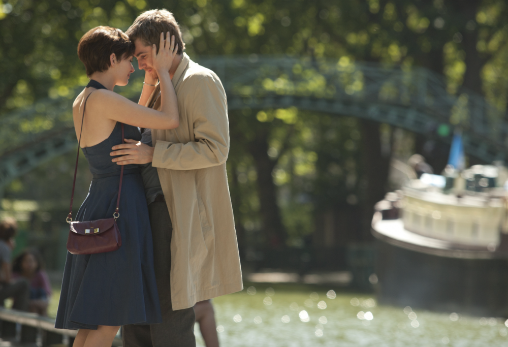 兩人的愛情故事相當感人,也讓它成為了經典。