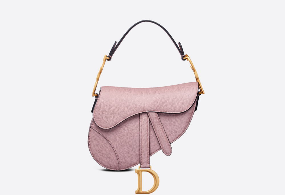 還有這款時髦的熱門款式Mini Saddle Bag。