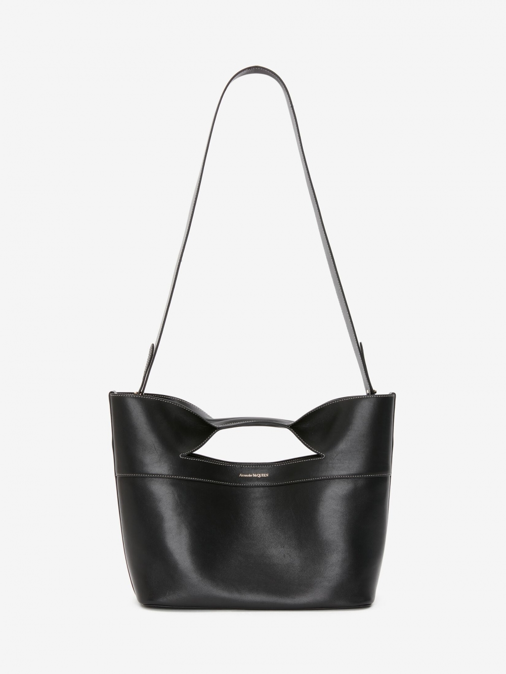 呈現堅毅剛柔的氣質。