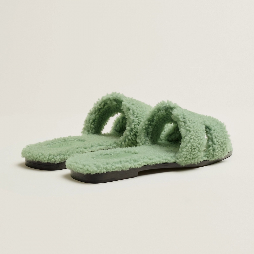 精緻輪廓成為女性渴望的鞋履。