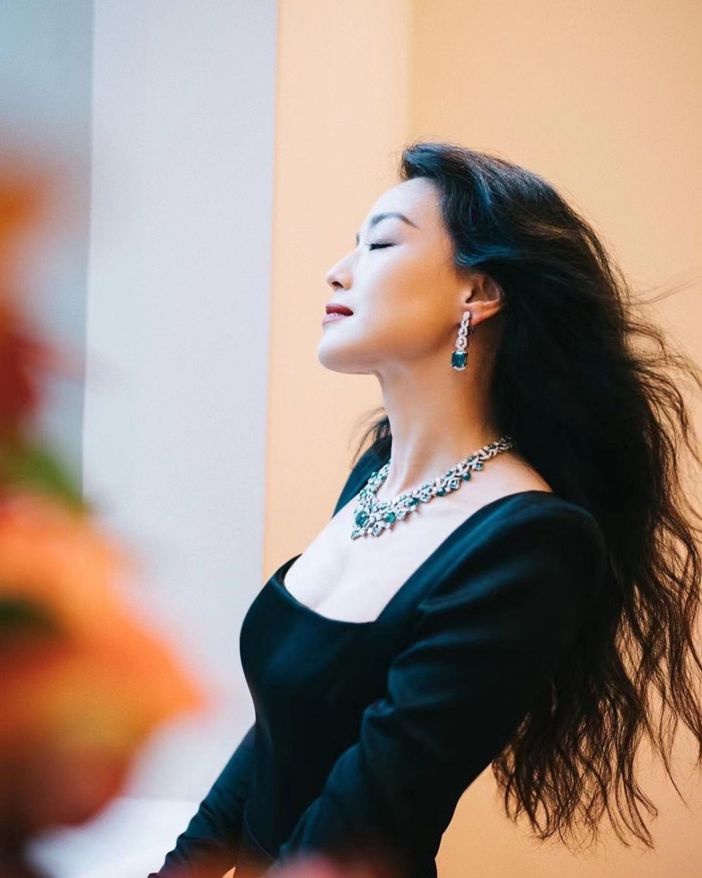 一舉一動都充滿著巨星的風範。