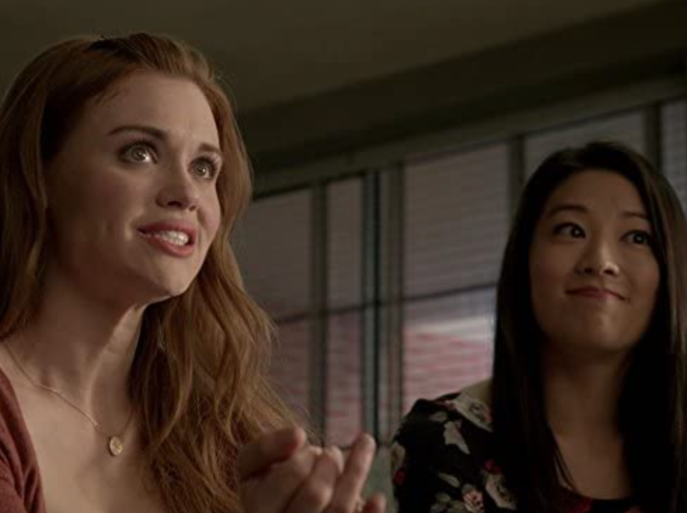 她因為演出《Teen Wolf》而走紅。