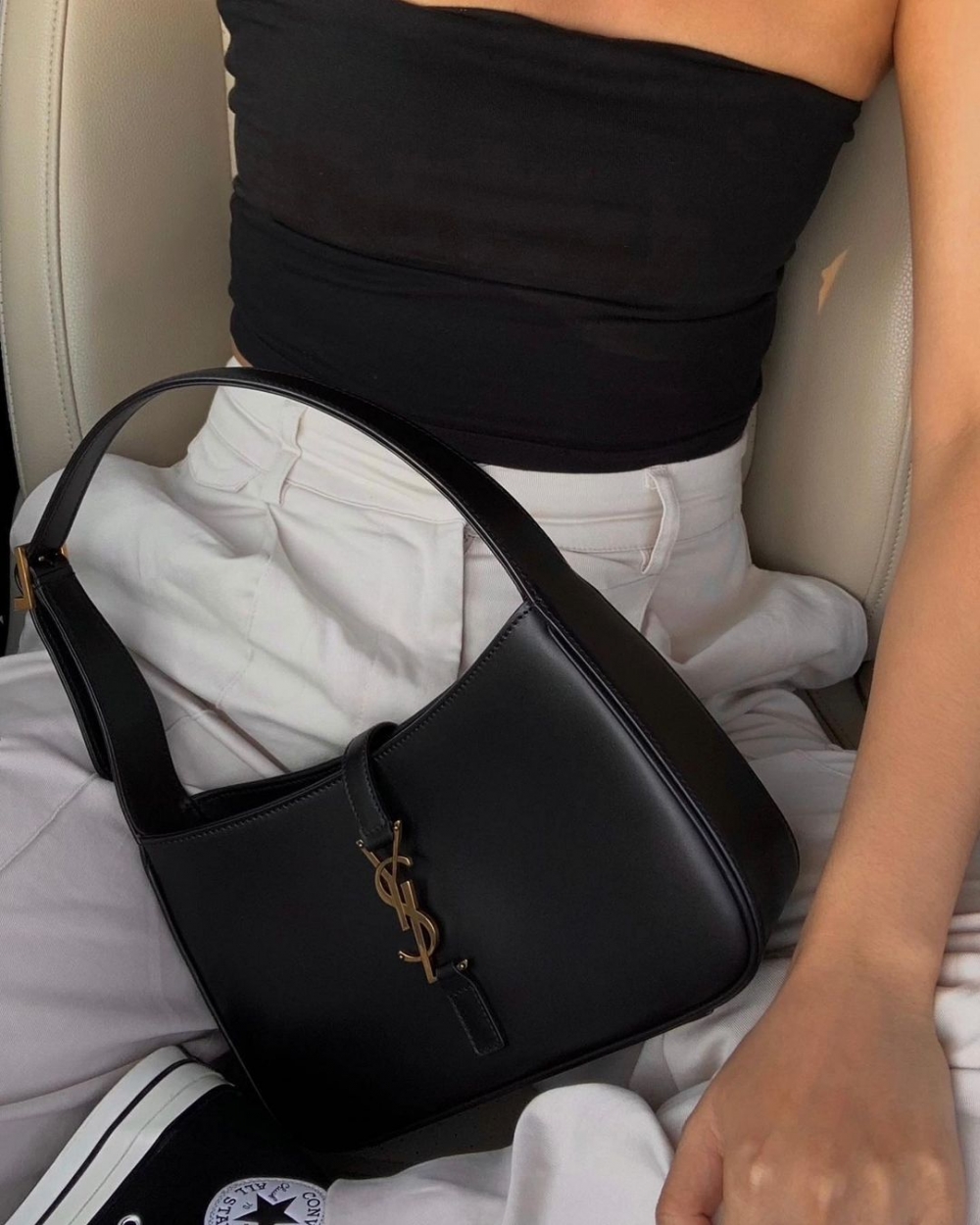 百搭的它也成為了近日的熱門款式。