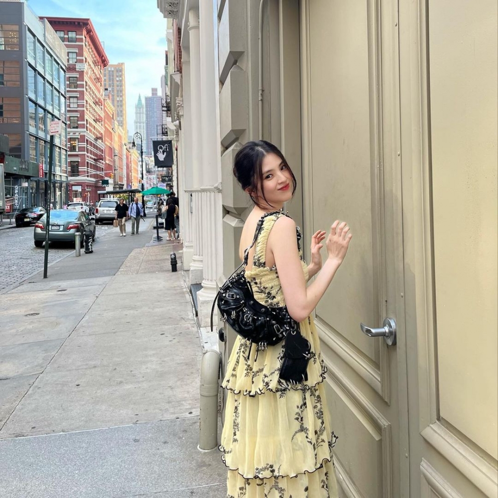 在挑選連身裙時也能在這裡找尋喜歡的設計喔!