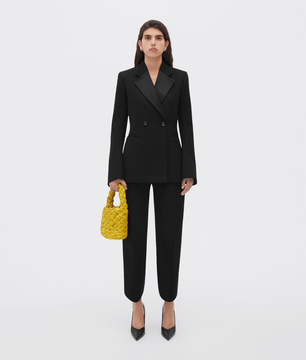 模特兒示範Mini Kalimero-Pollen。