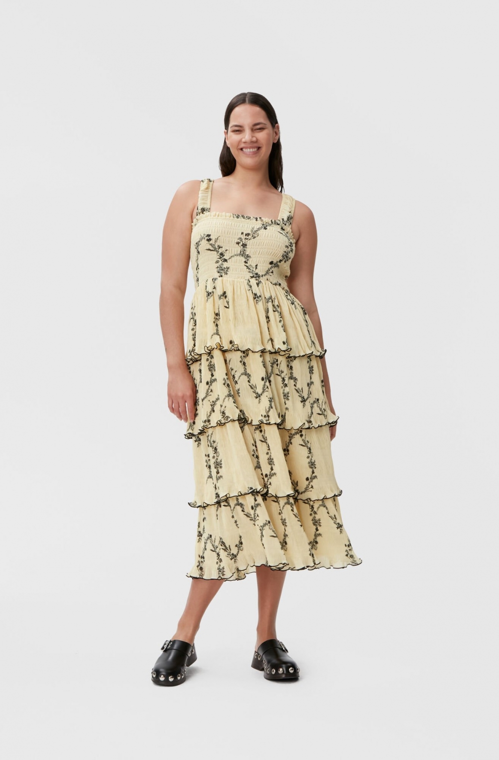 柔和的黃色搭配上波浪的設計相當迷人。