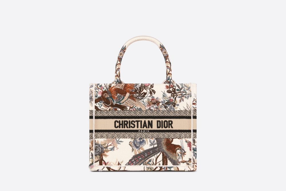 Small Dior Book Tote-米白色。