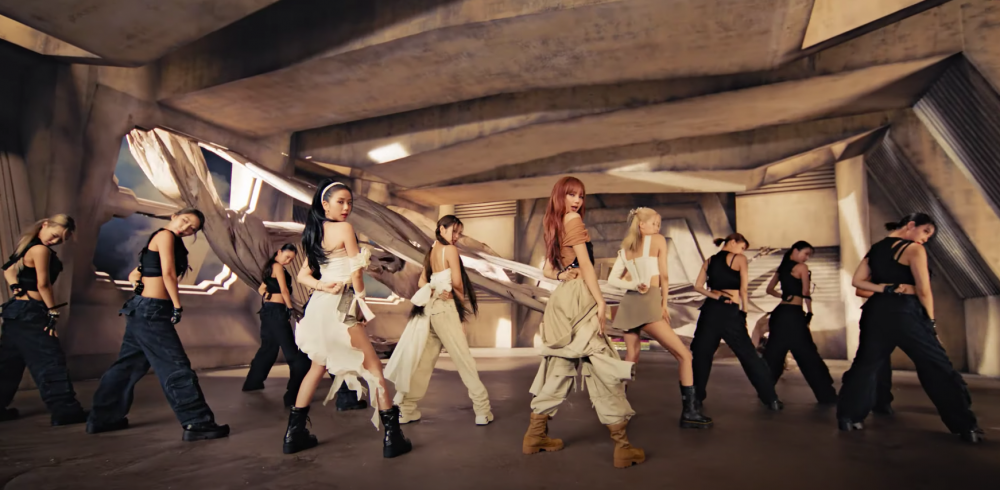 這次的團體造型也都是走帥氣的風格。