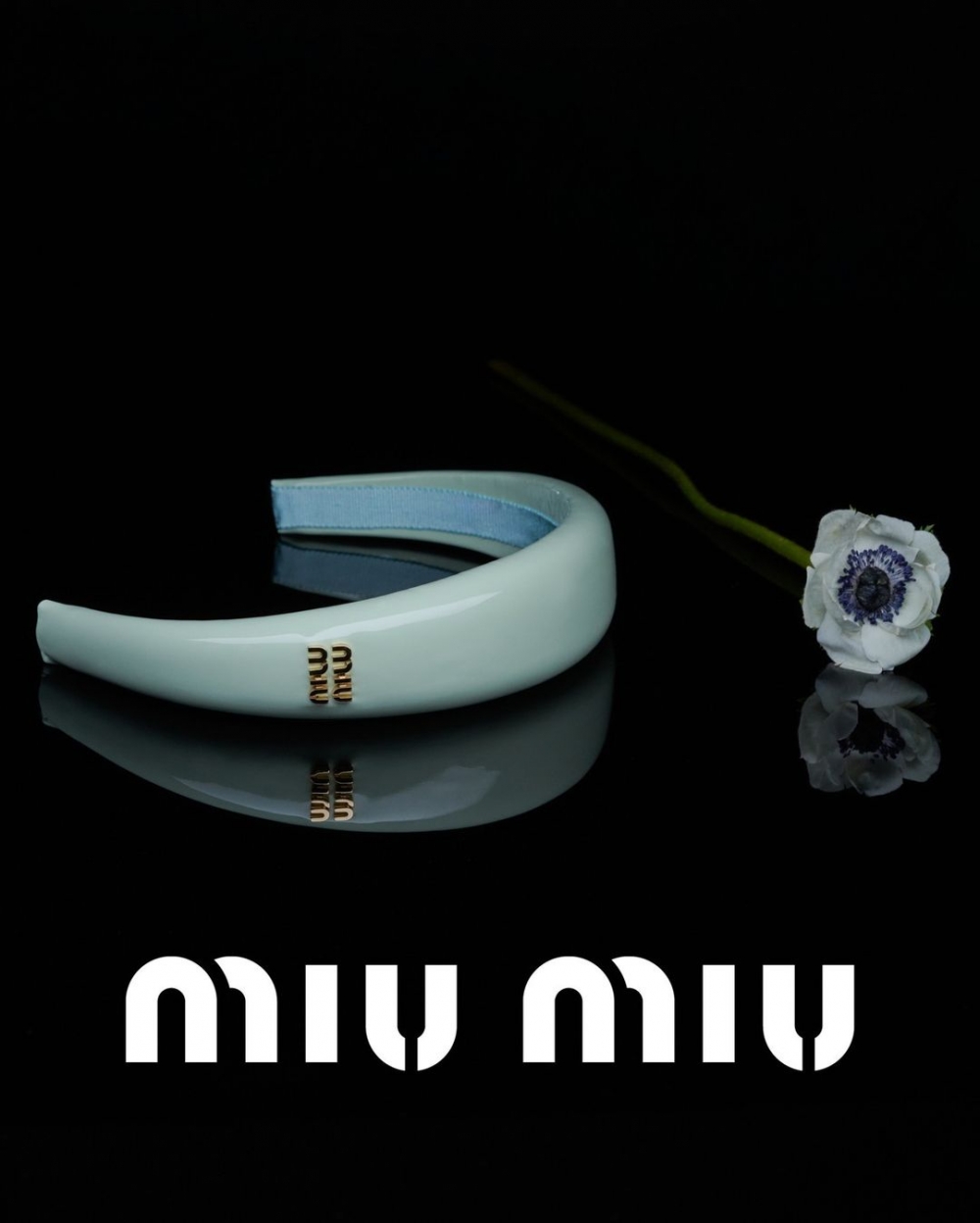 Miu Miu全新髮飾形象照。