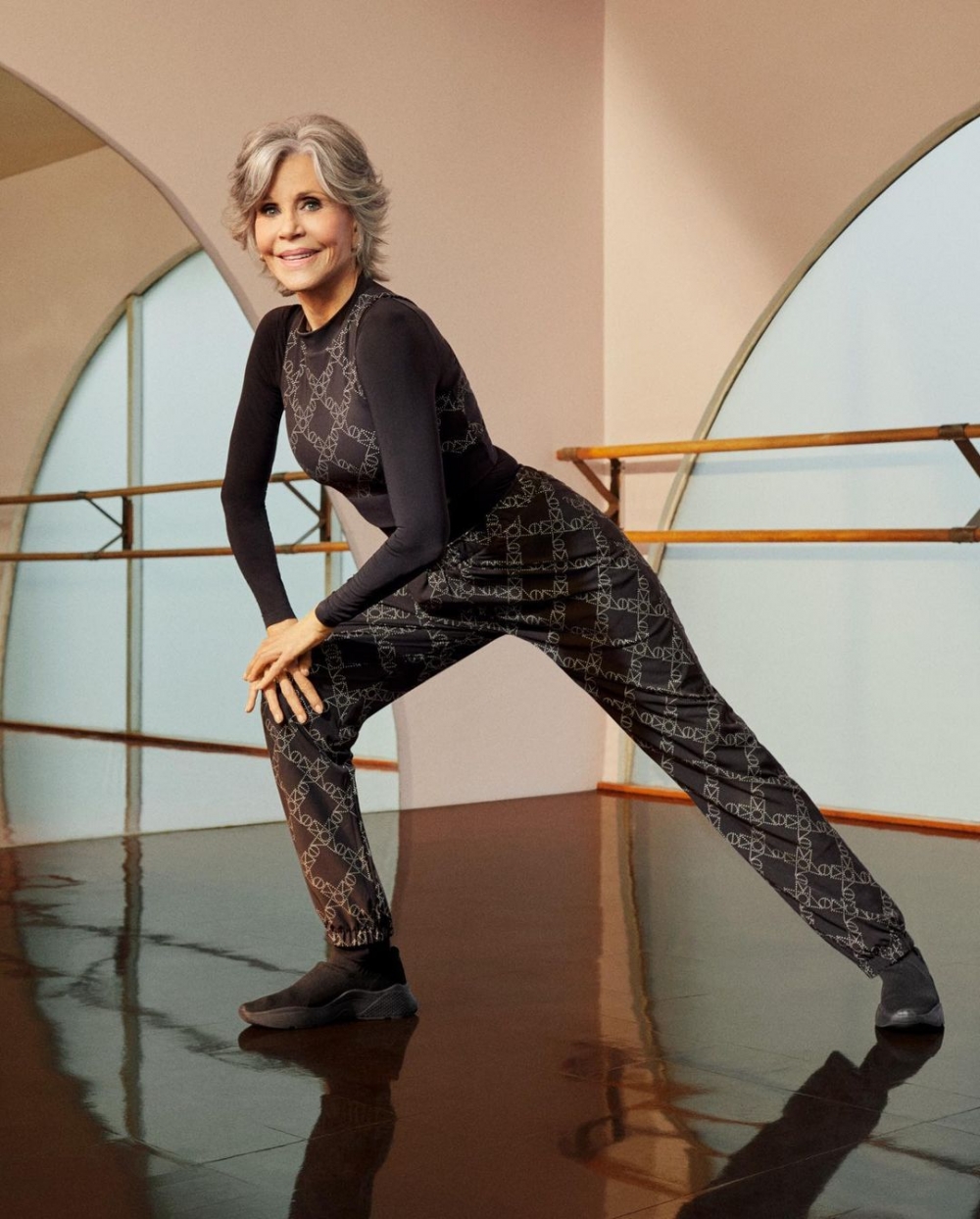 美國傳奇影后Jane Fonda為H&M代言運動系列。