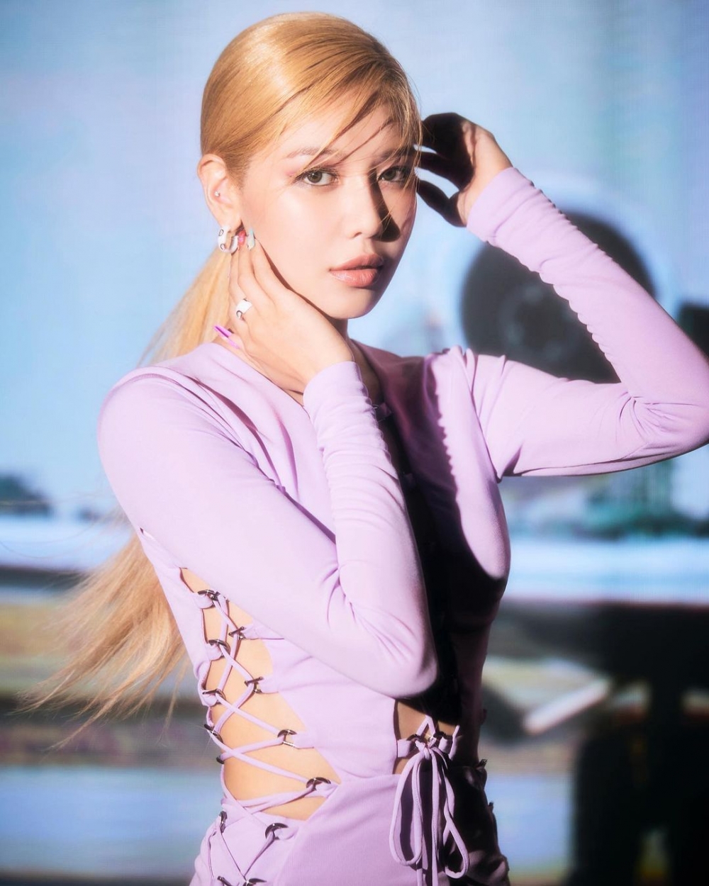 秀英在「少女時代」並不算突出的一員,但肌膚少女感絕對是數一數二。