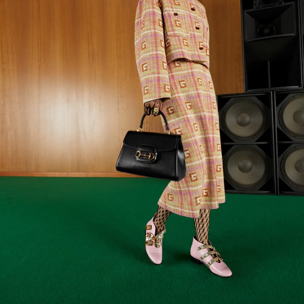 拎在手上也非常時髦的設計。