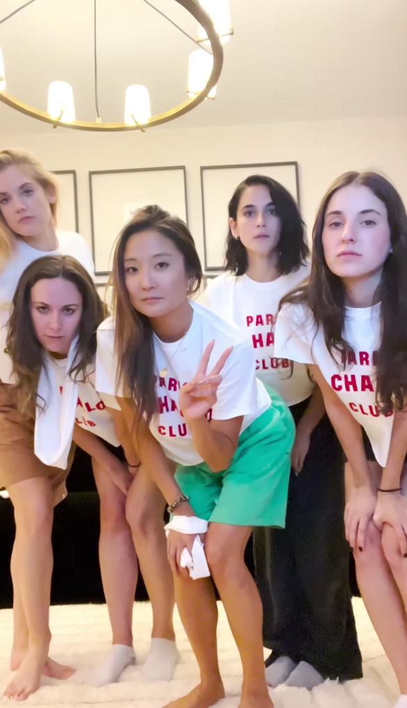 相當喜歡跳舞的她近日也社群上分享了新的影片。