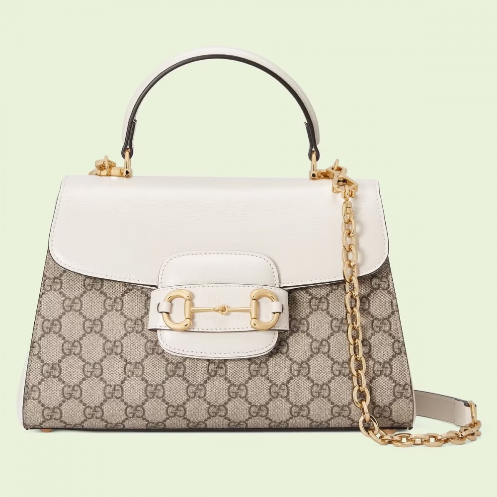 中號的尺寸在上班時相當實用。